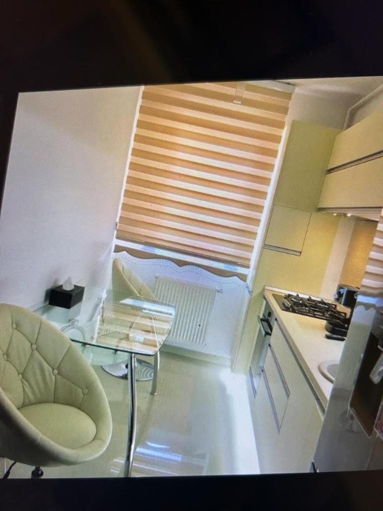 Apartament Lux 46 Meters Bucureşti